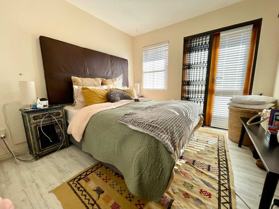 To Let 2 Bedroom Property for Rent in Sea Point Western Cape
